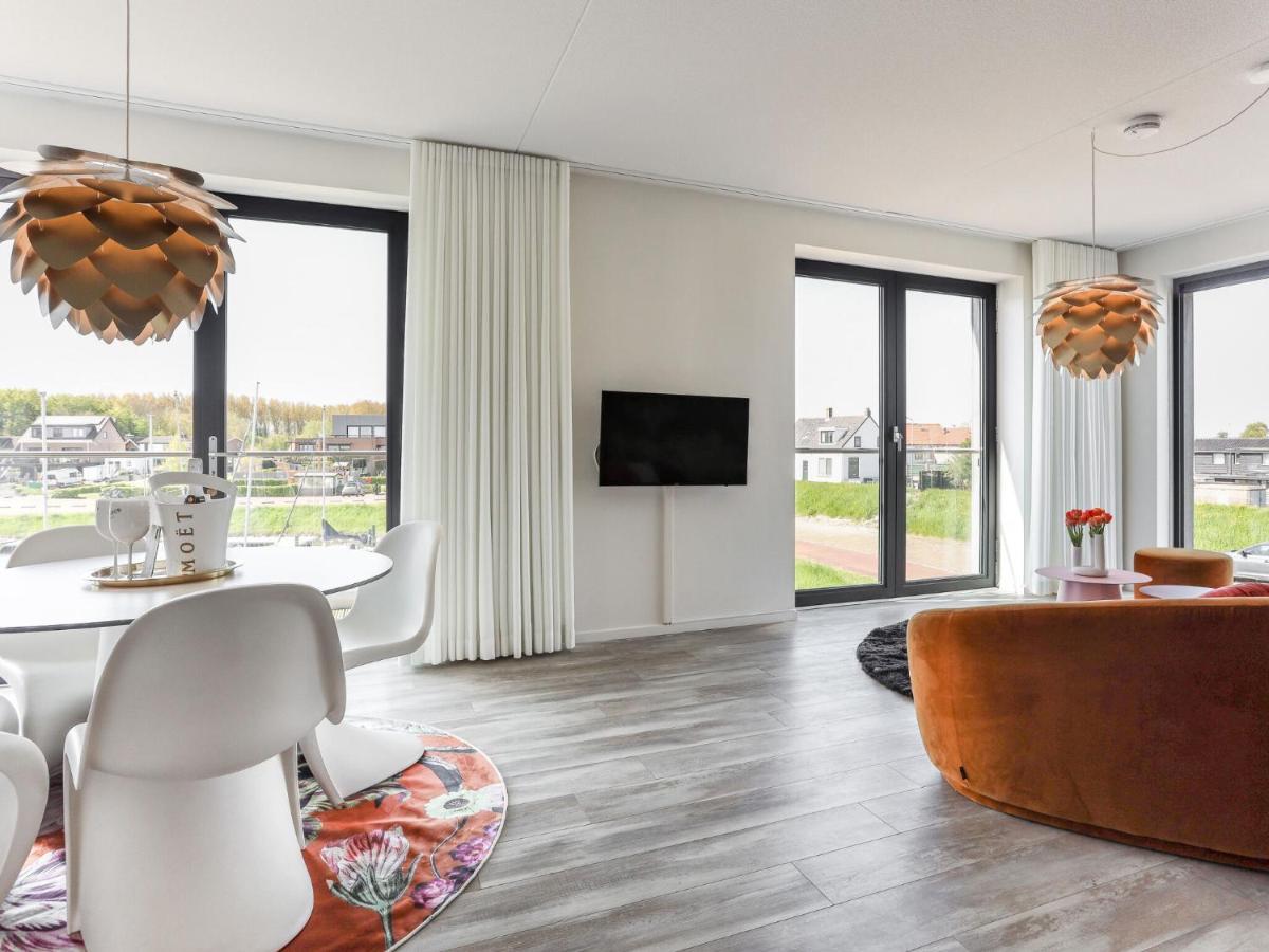 Lovely On The Harbor In Appartement Kamperland